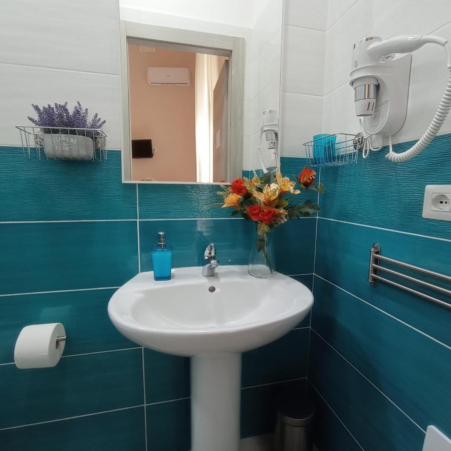 Essenza Di Napoli Bed & Breakfast Bagian luar foto